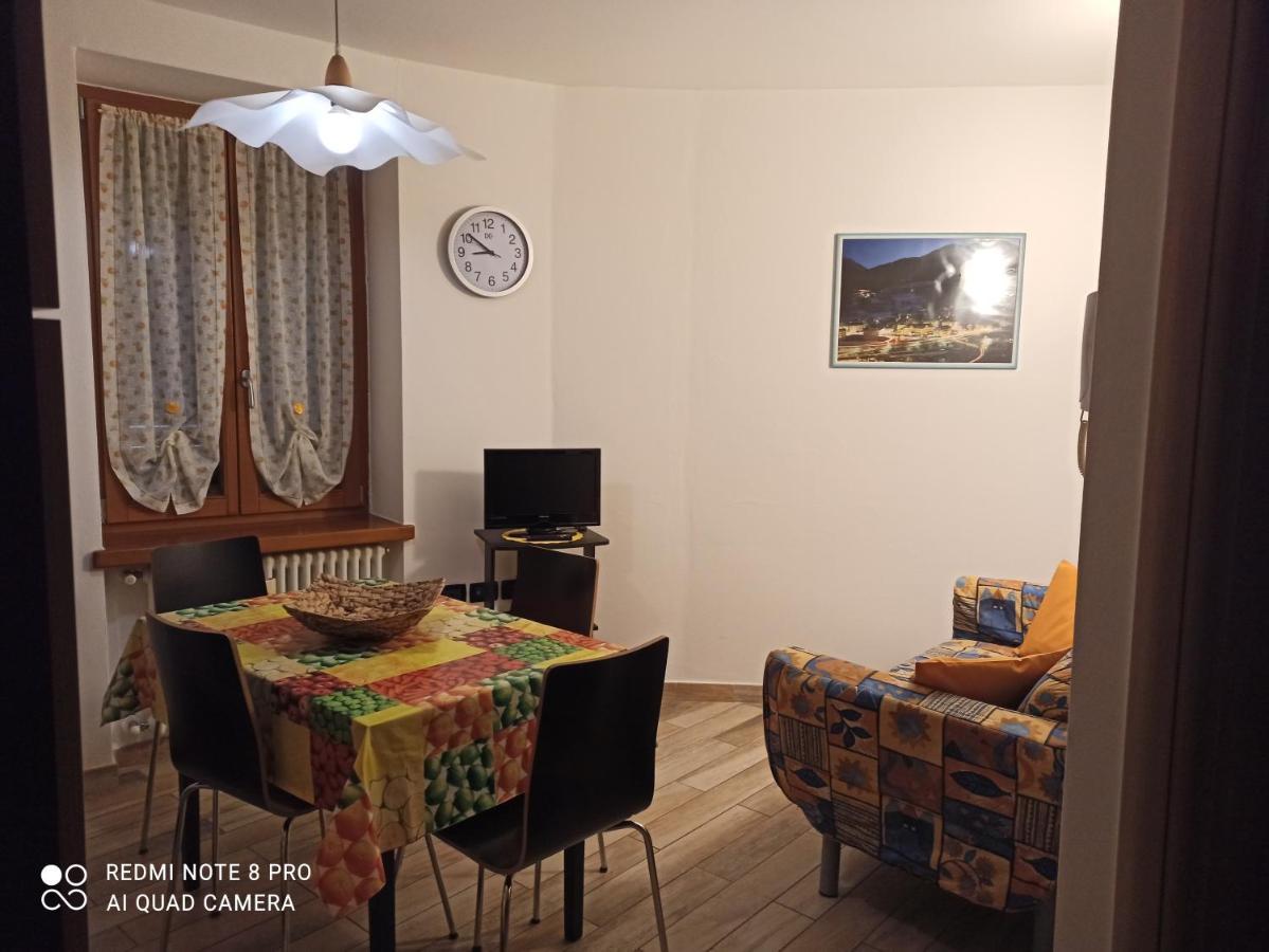 Апартаменти La Casa Di Nonna Lia Дімаро Екстер'єр фото