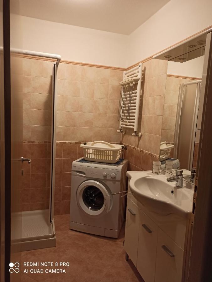 Апартаменти La Casa Di Nonna Lia Дімаро Екстер'єр фото